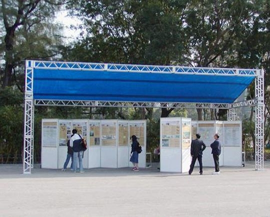展示钢桁架