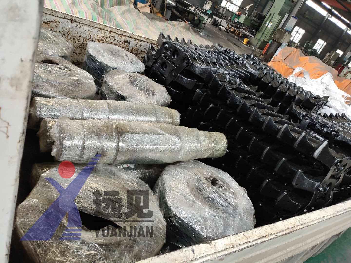 客户订购的一批链轮组件、刮板发货